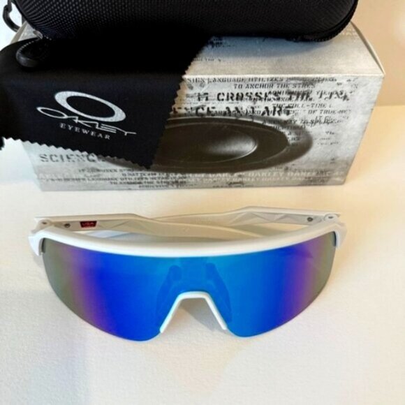 NEW (OO9463) Oakley Sutro Lite PRIZM Polarized White Frame - Picture 8 of 11